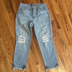 Aero Distressed Mom Jean size 12 Light Wash